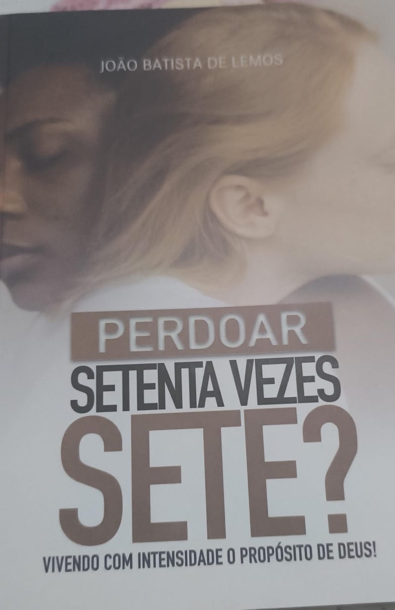 Pastor João Batista lança livro “Perdoar Setenta Vezes Sete” e visita Confresa para presentear líderes evangélicos.