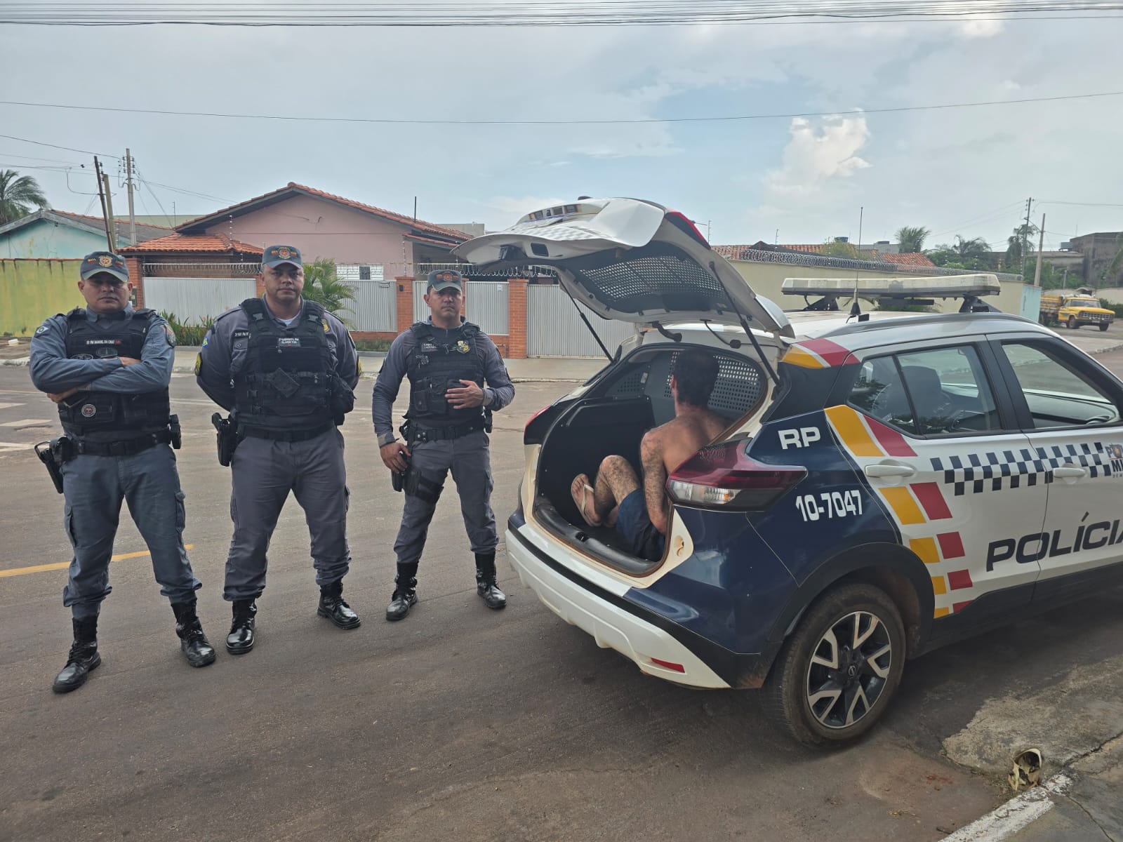 Polícia Militar de Vila Rica cumpre mandado de prisão expedido pela Justiça de Goiás.